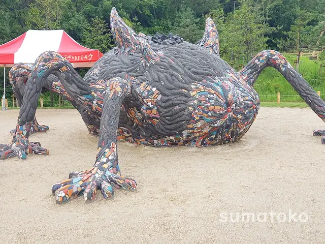 タタリ神のオブジェ ジブリパーク